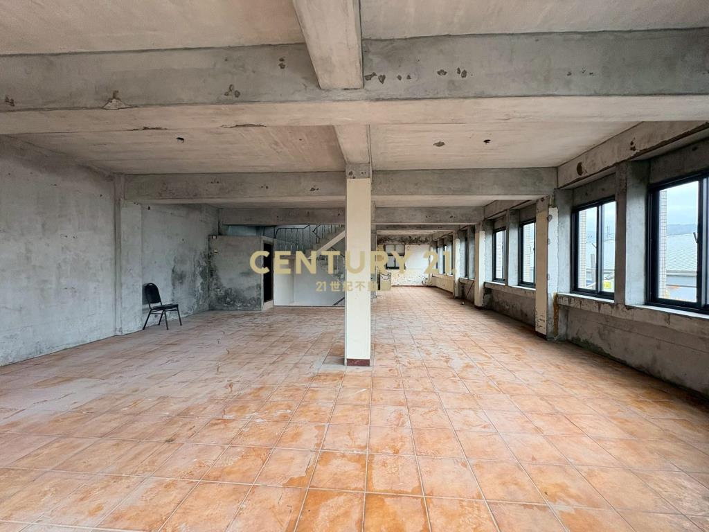 EH045(租)馬賽全聯對面金三角店住