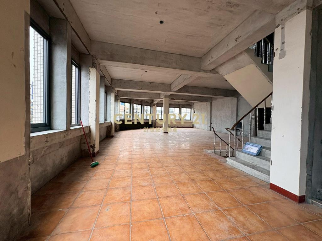 EH045(租)馬賽全聯對面金三角店住