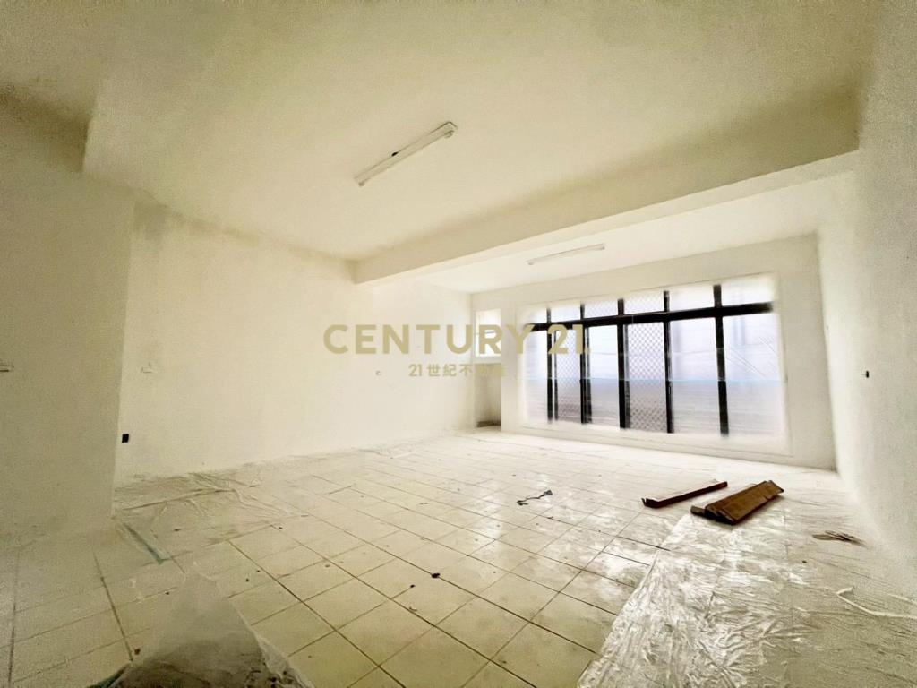 EG125環鎮大道上黃金超值店住