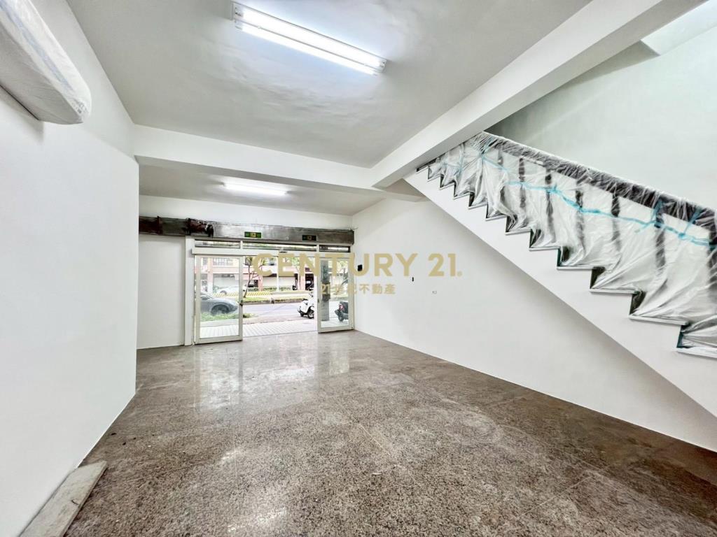 EG125環鎮大道上黃金超值店住