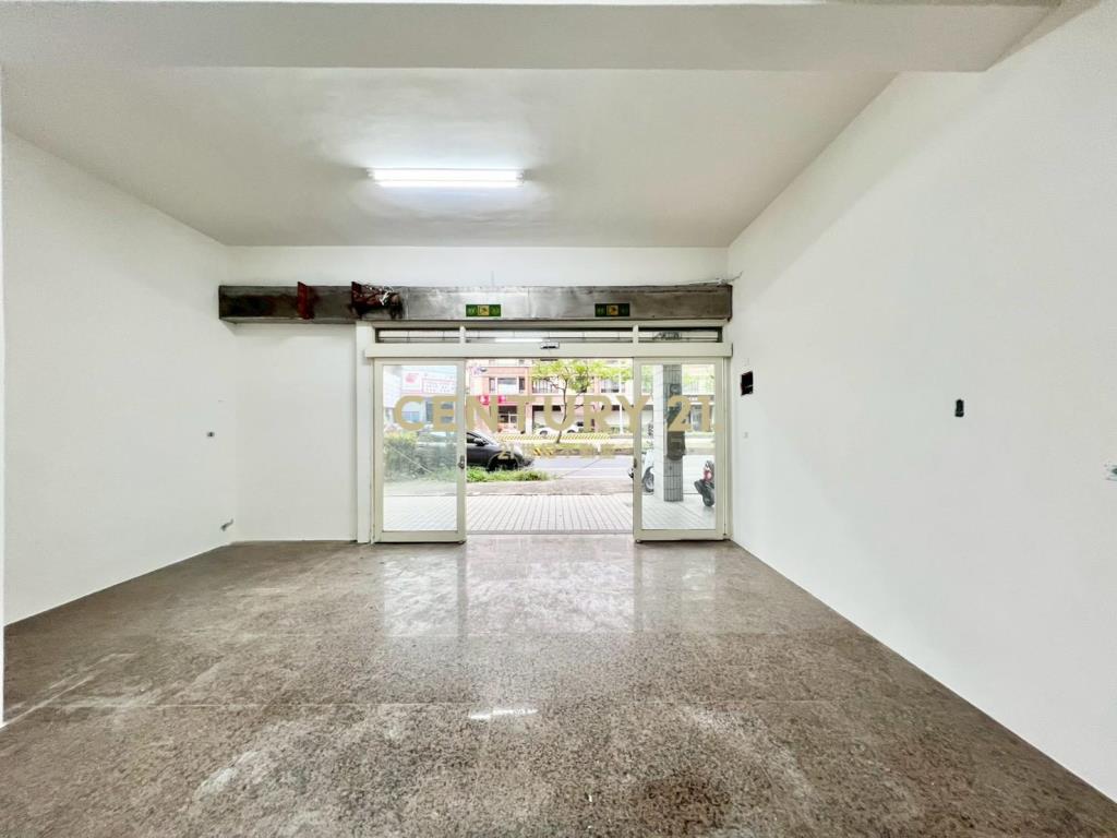 EG125環鎮大道上黃金超值店住