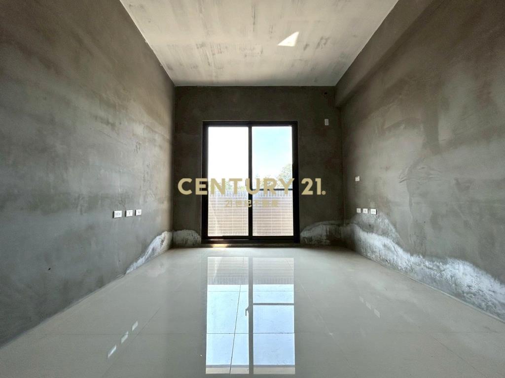 EB366縣政旁全新雙併別墅