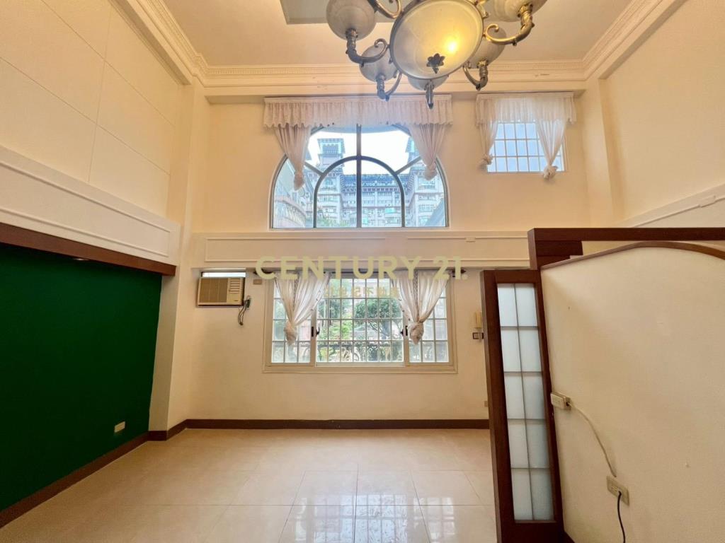 EB368羅東運動公園社區別墅