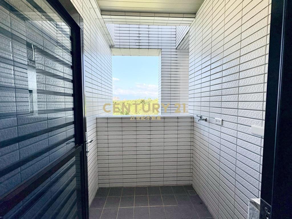 EA315羅運旁全新時尚二房華廈