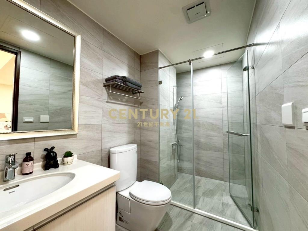 EA318法吉景觀全新裝潢三房車位華廈