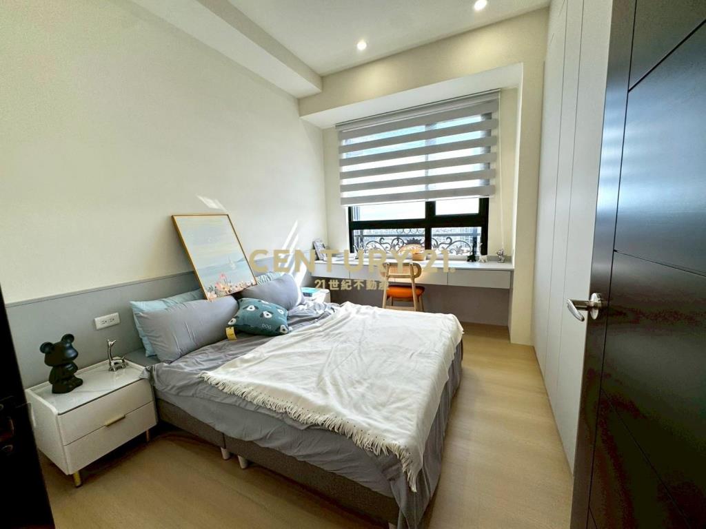 EA318法吉景觀全新裝潢三房車位華廈