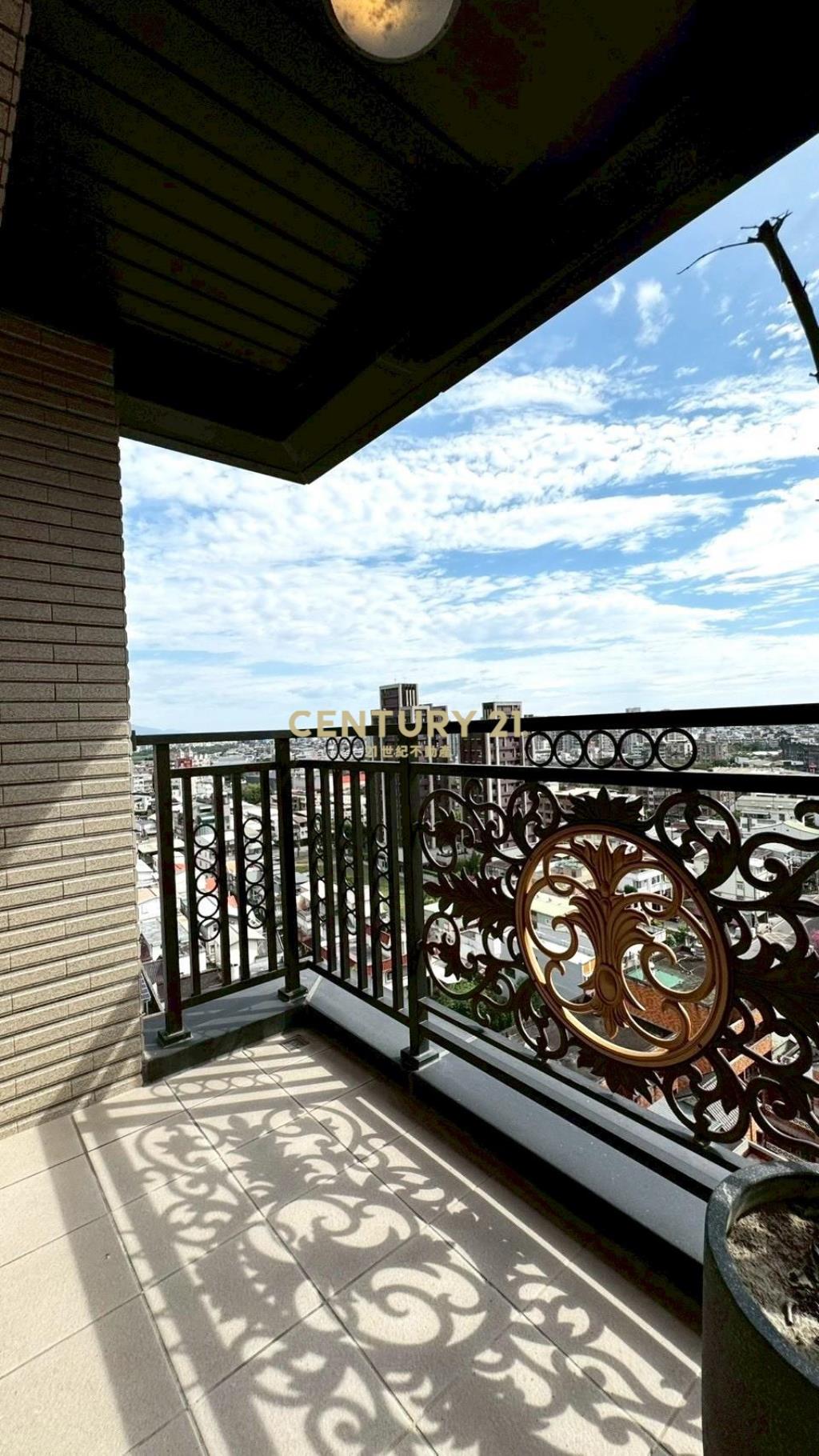 EA318法吉景觀全新裝潢三房車位華廈