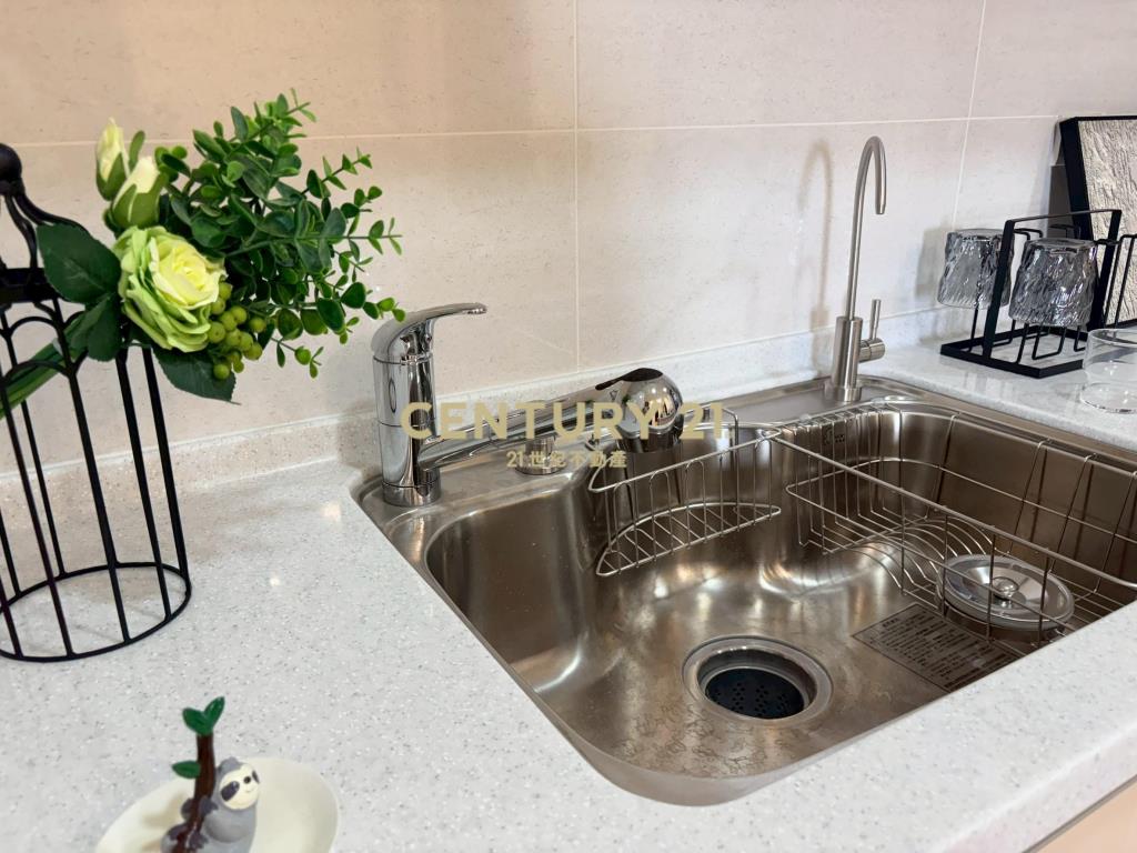 EA318法吉景觀全新裝潢三房車位華廈