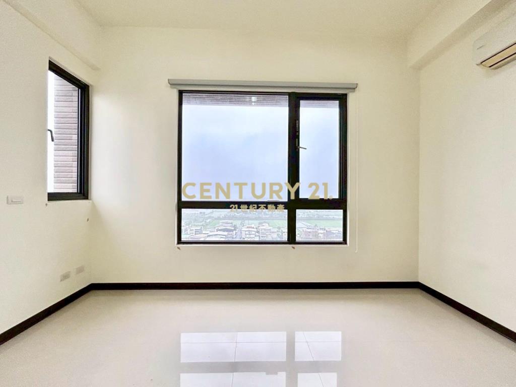 EA319藝德勳章美景四房車位華廈