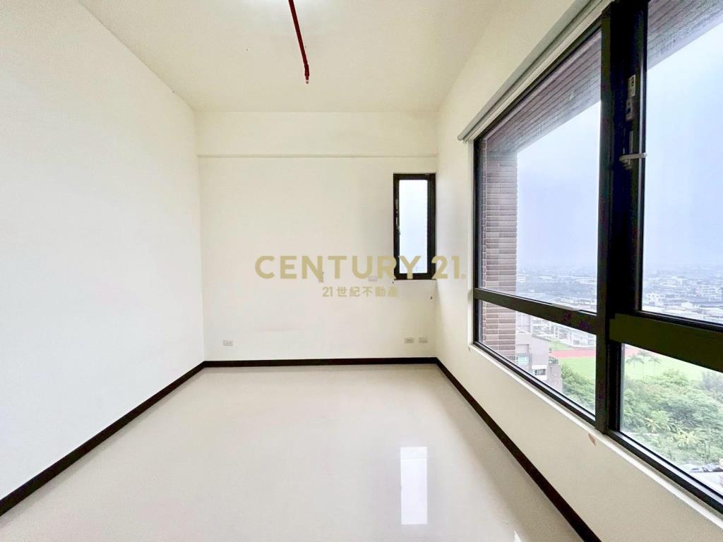 EA319藝德勳章美景四房車位華廈