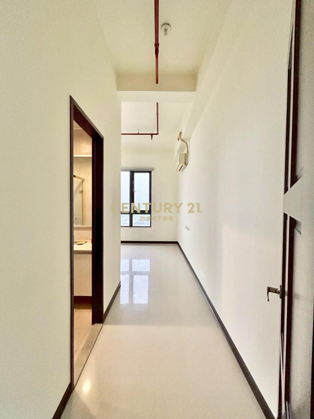 EA319藝德勳章美景四房車位華廈