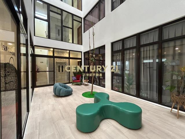 EB370親水公園雙併200坪Villa