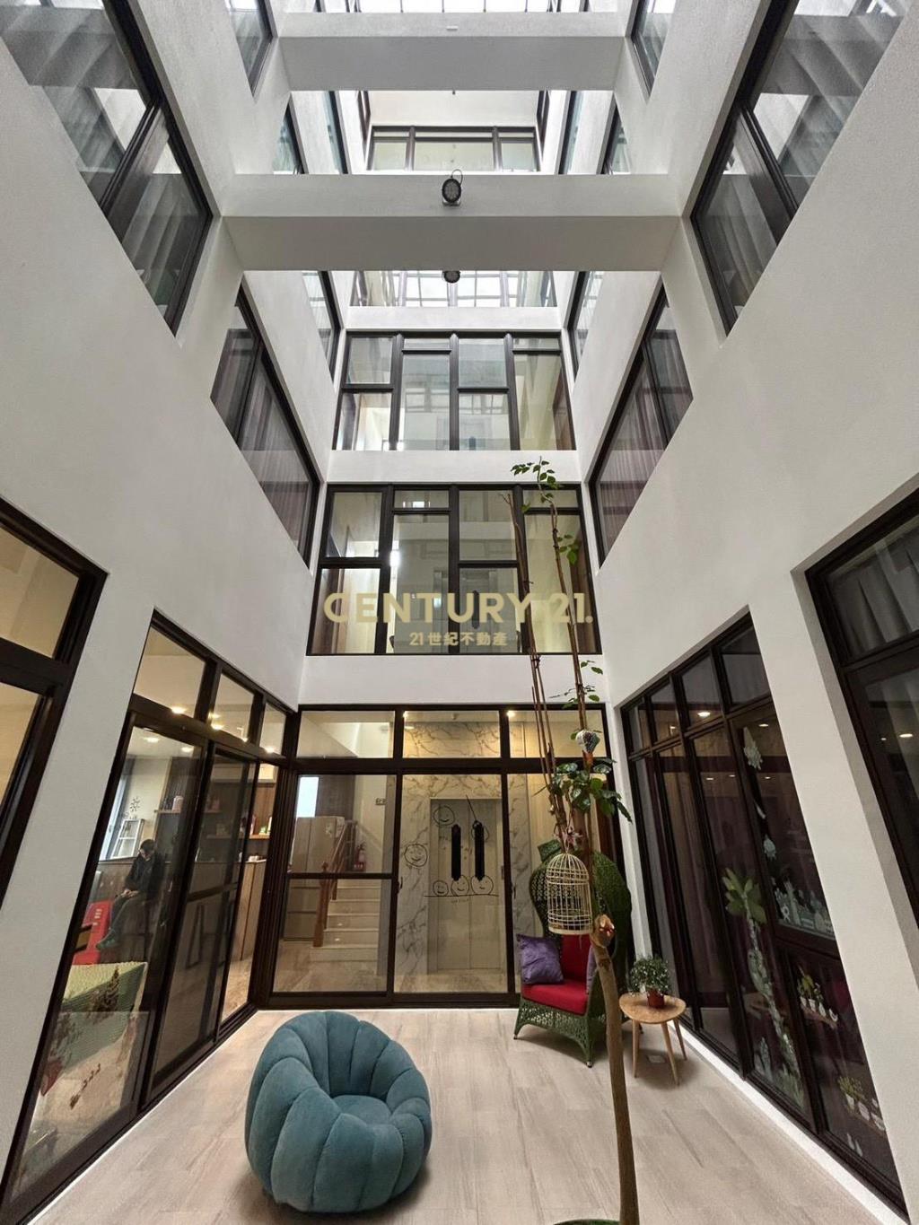 EB370親水公園雙併200坪Villa