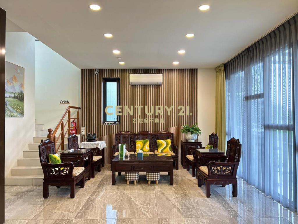 EB370親水公園雙併200坪Villa