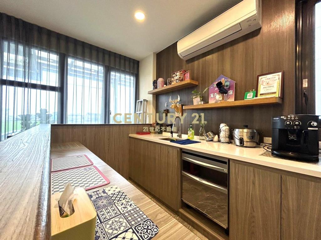 EB370親水公園雙併200坪Villa