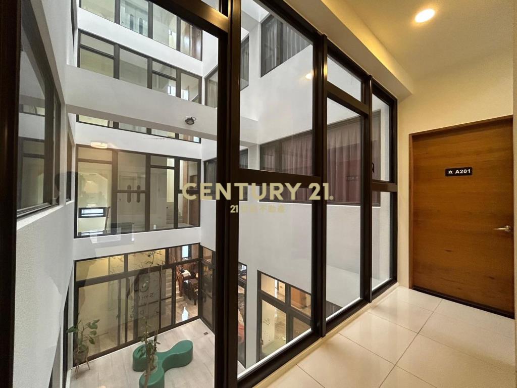 EB370親水公園雙併200坪Villa