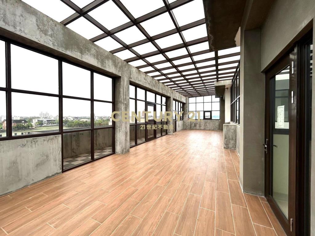 EB370親水公園雙併200坪Villa