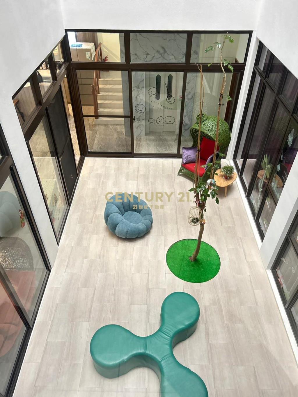 EB370親水公園雙併200坪Villa