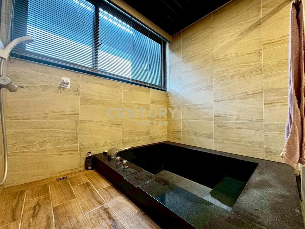 EA306峰礁溪黃金溫泉湯宿