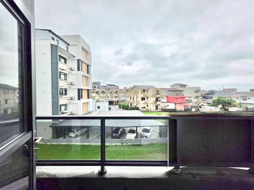 EA329華德福三房車位華廈