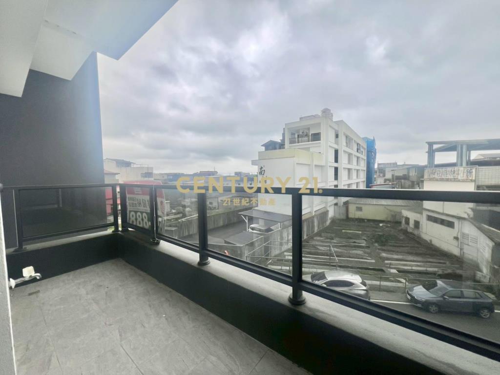 EA329華德福三房車位華廈