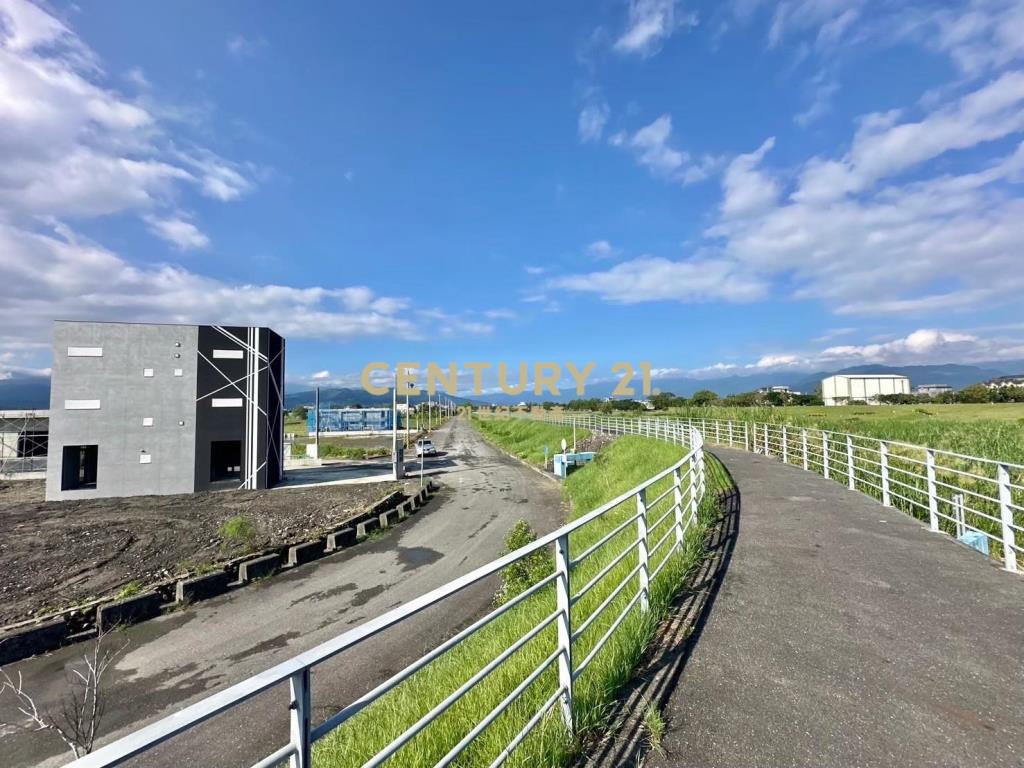 EE119安農雙河畔清水模農舍