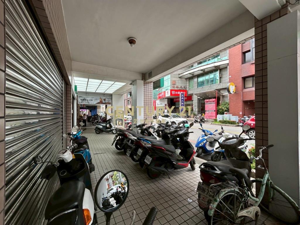 EH048(租)羅東公正路黃金店面一樓