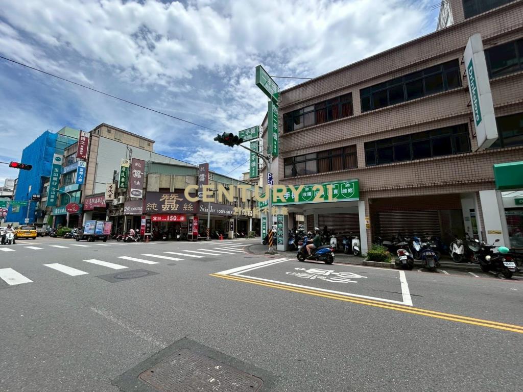 EH048(租)羅東公正路黃金店面一樓