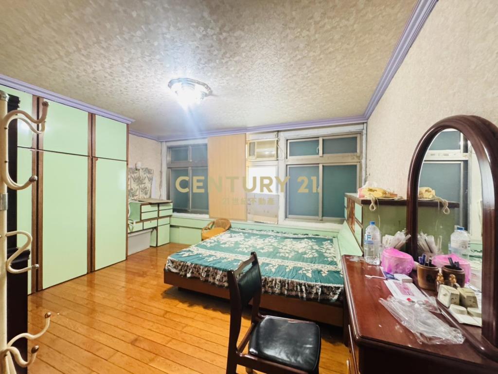 EG126興東精華地段店住