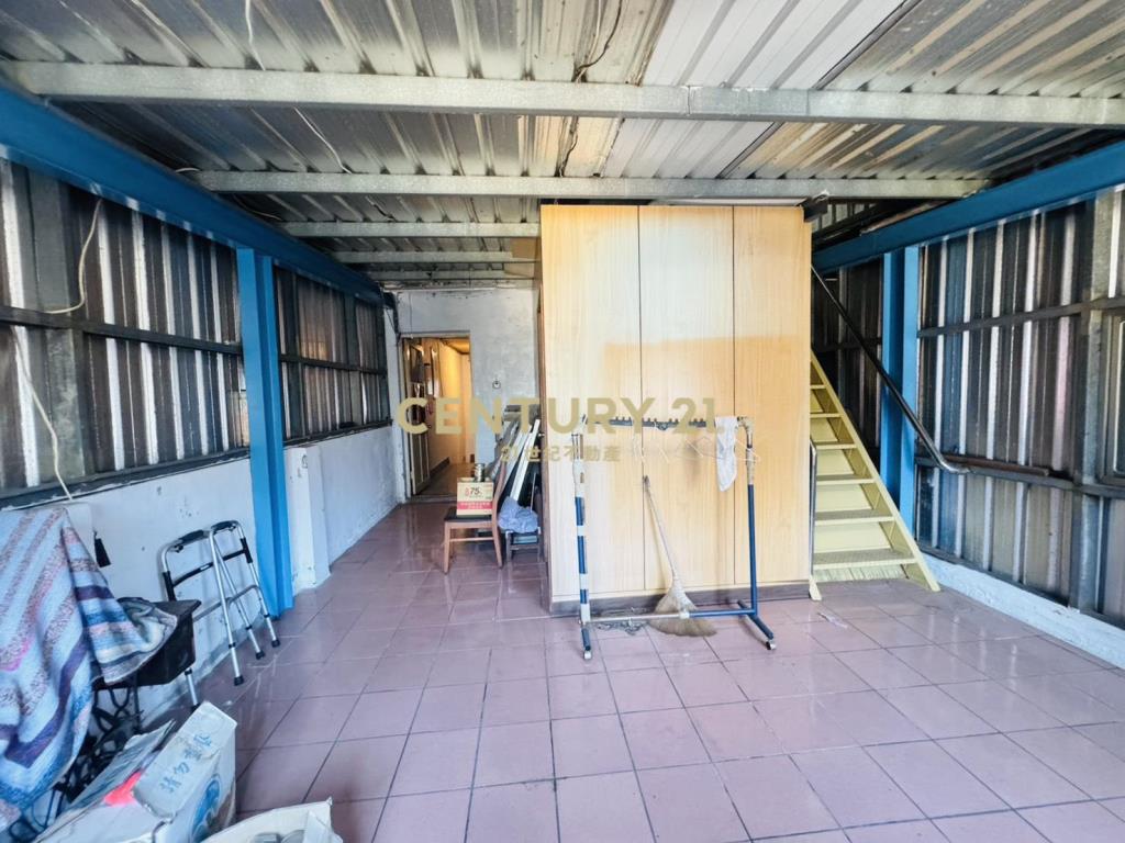 EG126興東精華地段店住