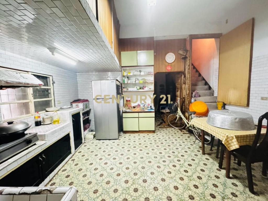 EG124隘界大地坪店住