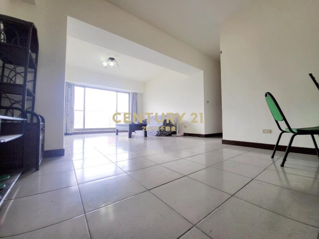 BA450文化中心大三房車位華廈