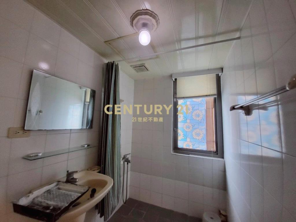 BA450文化中心大三房車位華廈