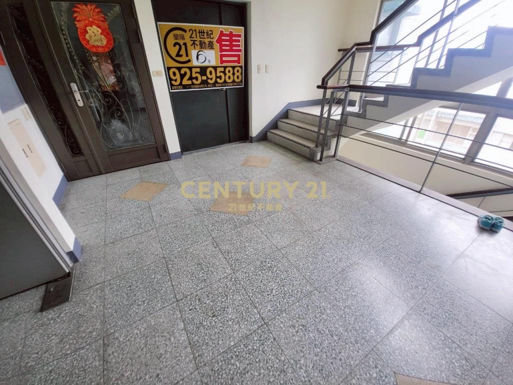 BA451宜中大三房車位華廈