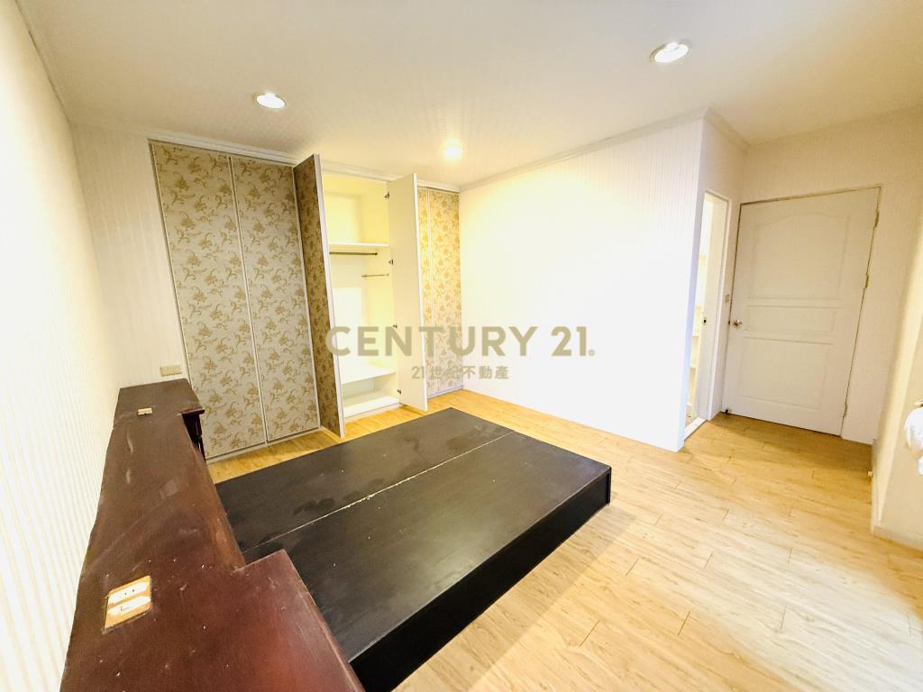 BA455新月旁美宅