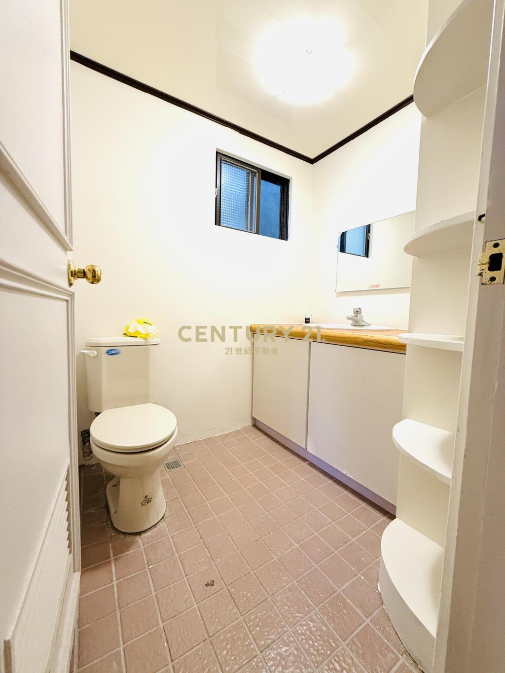 BA455新月旁美宅