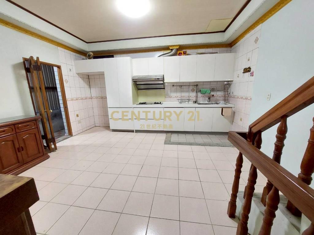 CB299員山國中邊間5房透天