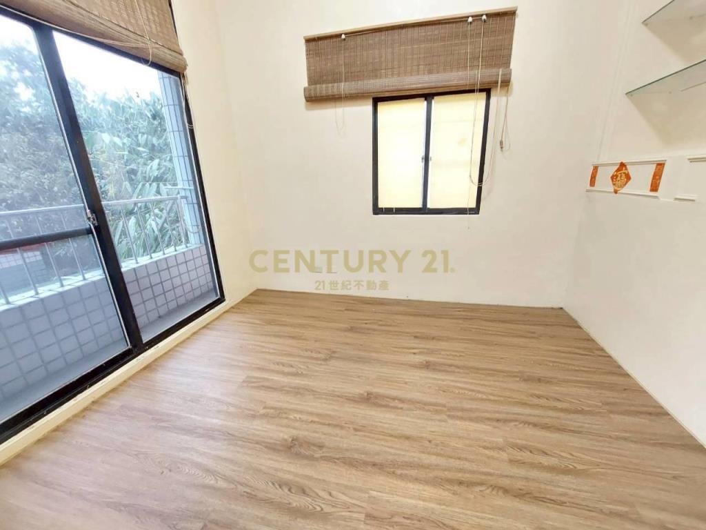 CB299員山國中邊間5房透天