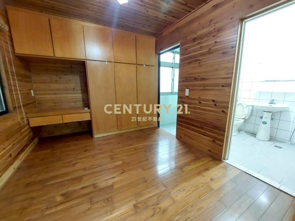 CB299員山國中邊間5房透天