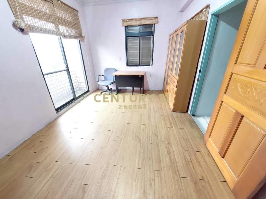 CB299員山國中邊間5房透天