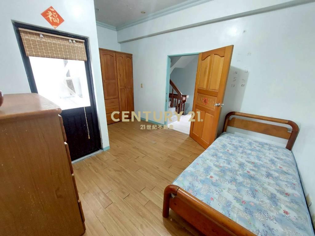 CB299員山國中邊間5房透天