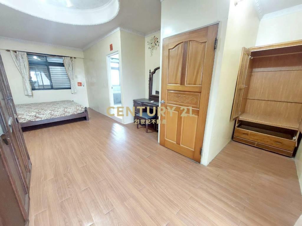 CB299員山國中邊間5房透天