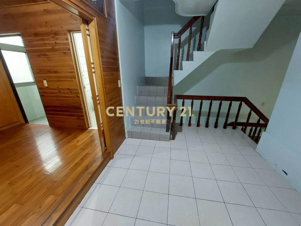 CB299員山國中邊間5房透天