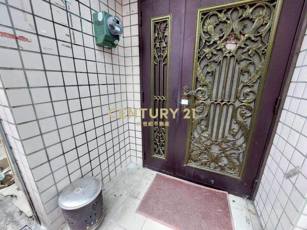 CB299員山國中邊間5房透天