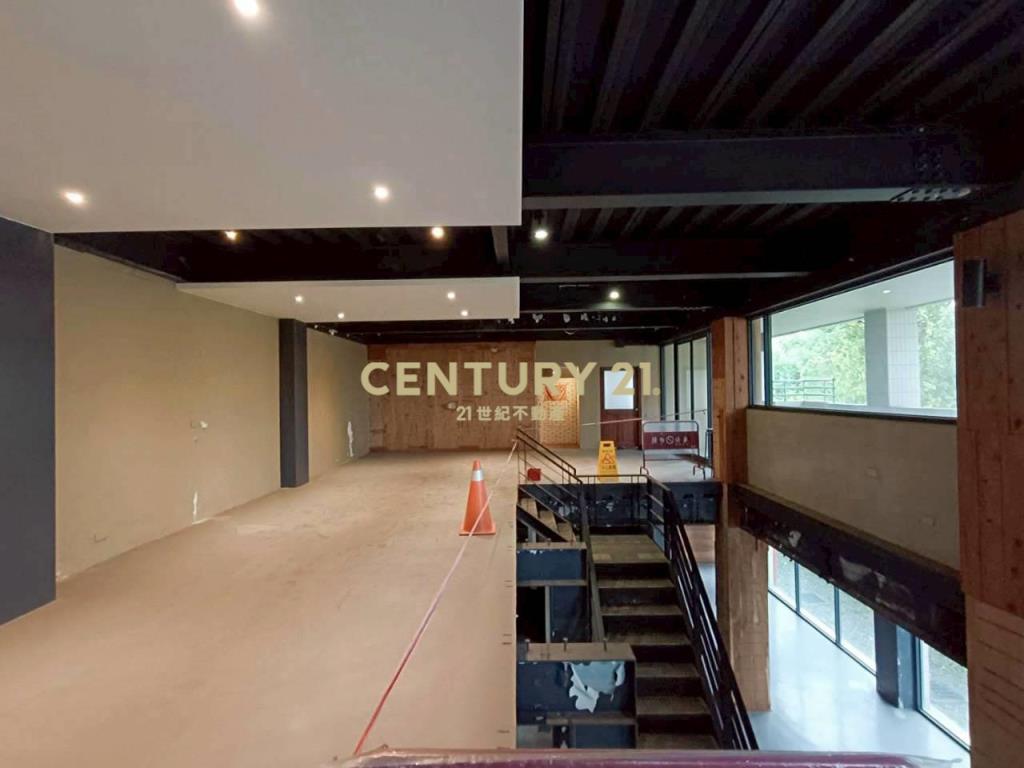 BH036縣政中心百坪雙面臨路店面(租)