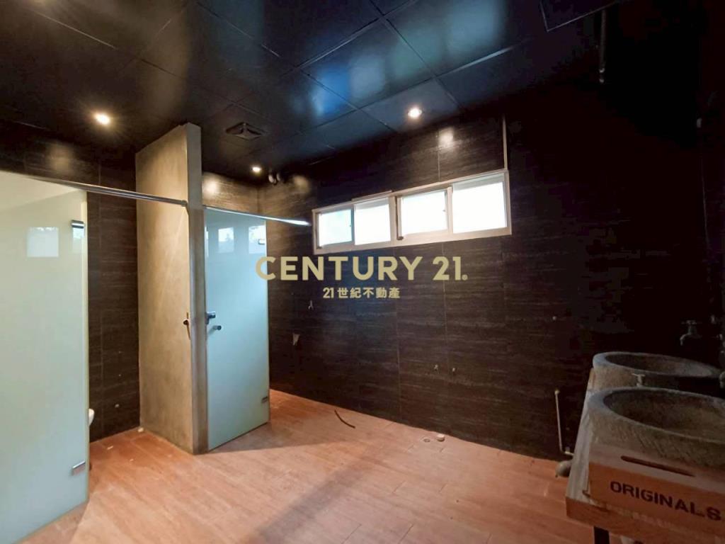 BH036縣政中心百坪雙面臨路店面(租)