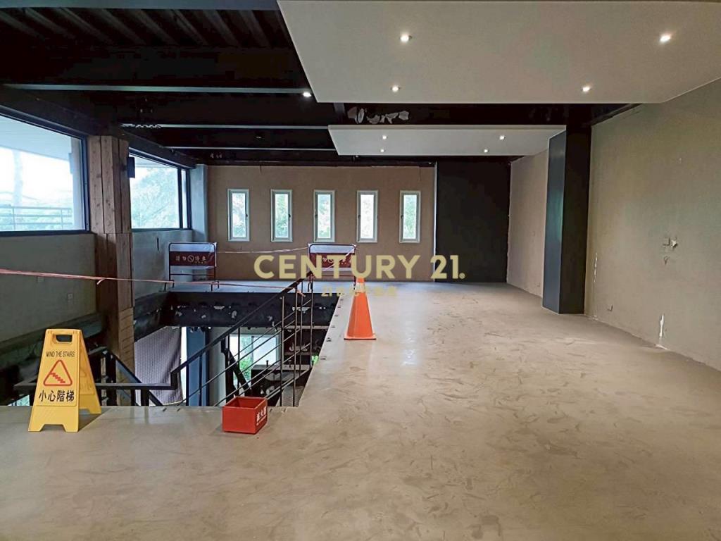 BH036縣政中心百坪雙面臨路店面(租)