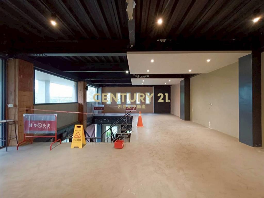 BH036縣政中心百坪雙面臨路店面(租)