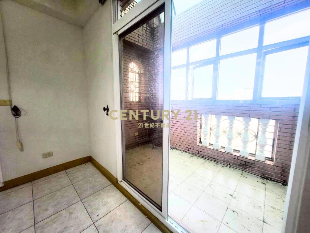 BB735城市公園雙車位別墅