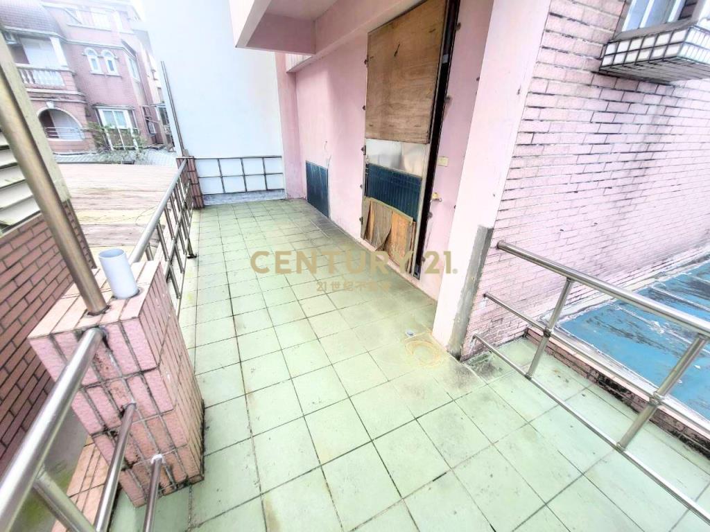 BB735城市公園雙車位別墅